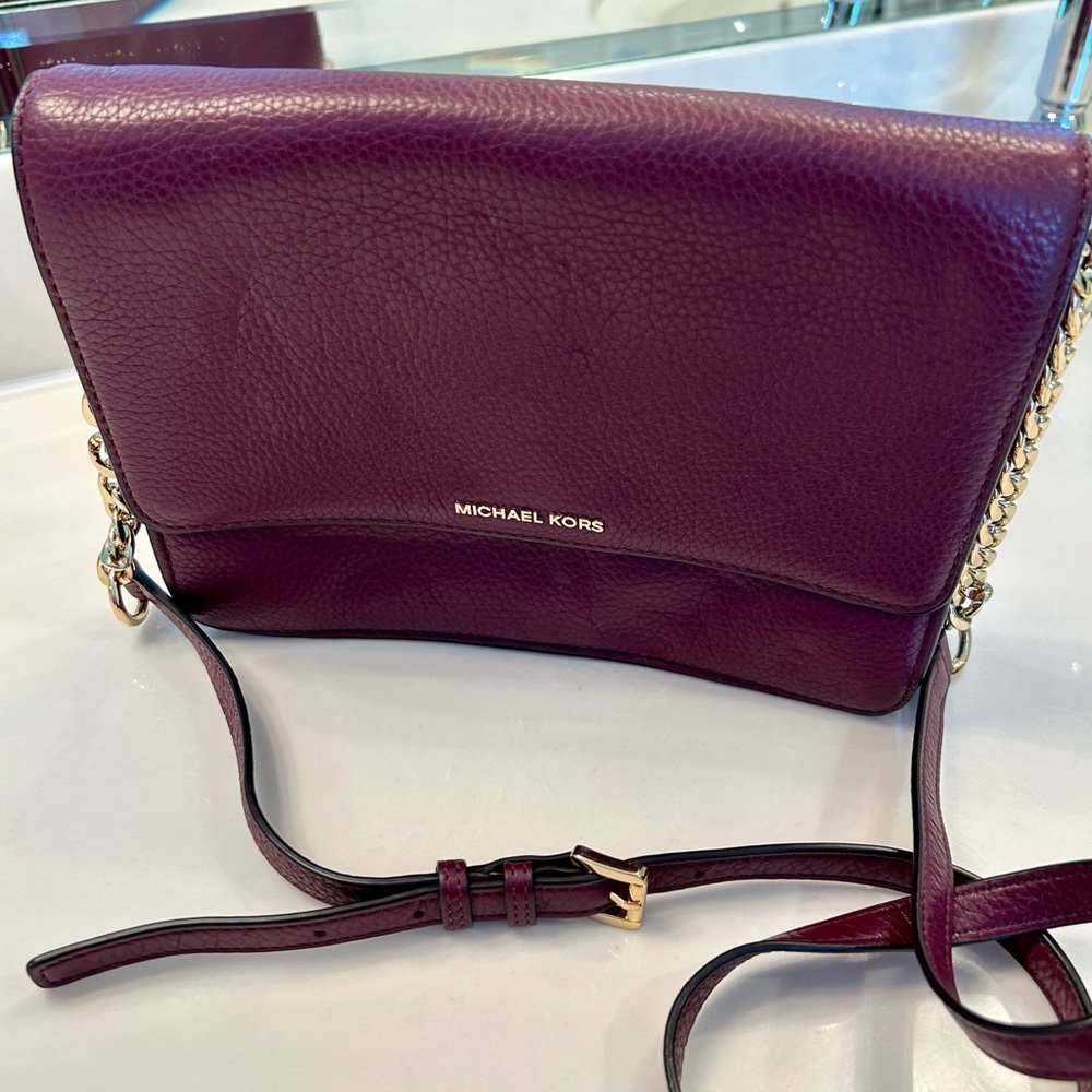 Michael Kors crossbody purse
